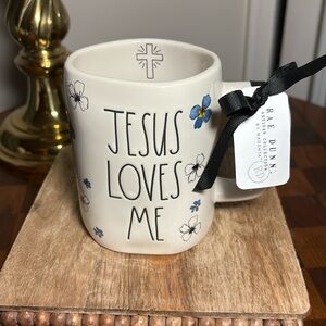 Rae Dunn Jesus Loves Me coffee/tea mug